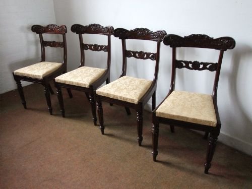 4 mahogany dinning chairs