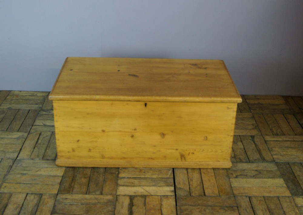a good original victorian pine blanket box