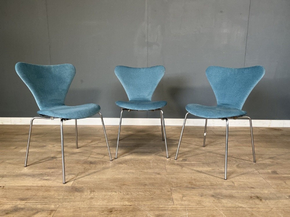set of 3 fritz hansen series 7 chairs 1969